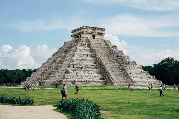 Quels sont les circuits pour explorer les ruines mayas au Guatemala?